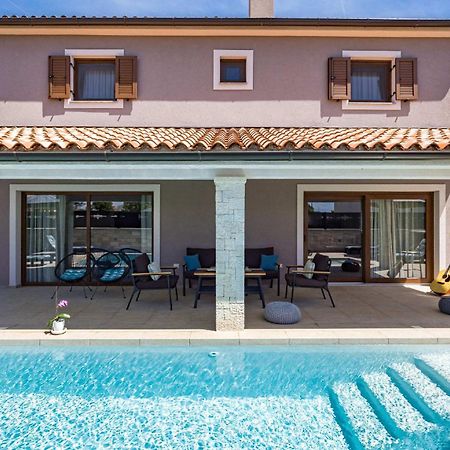 Villa Roma Near Pula For 6 People With Private Pool Jadreški Extérieur photo