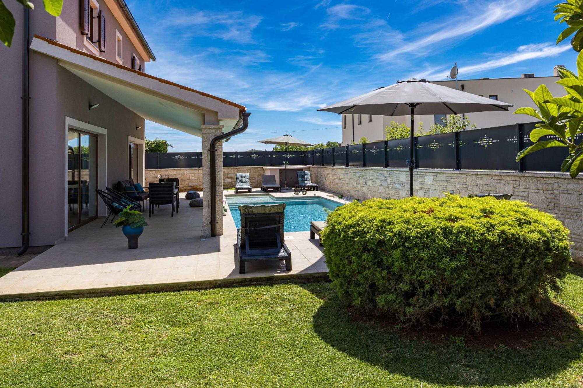 Villa Roma Near Pula For 6 People With Private Pool Jadreški Extérieur photo